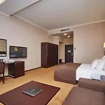 Alexandrovskiy 4*