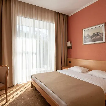 Alexandrovskiy Hotel