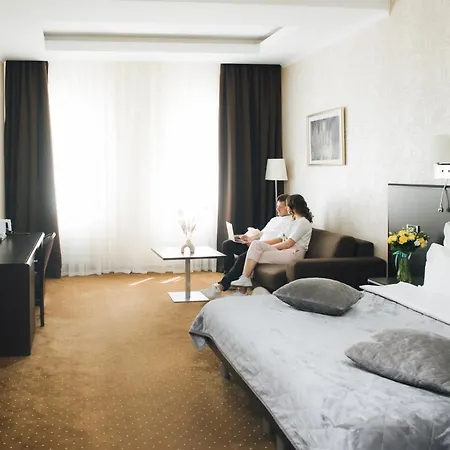 Alexandrovskiy Hotel
