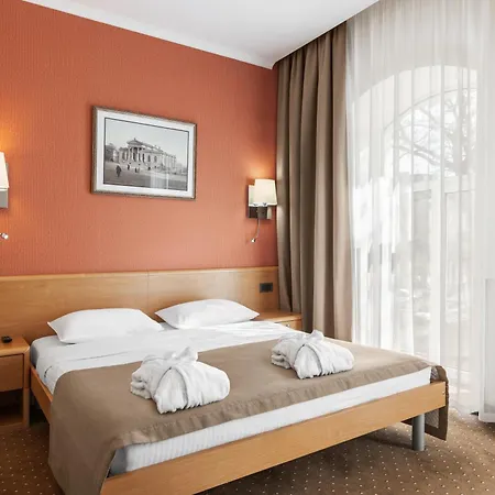 Alexandrovskiy Hotel