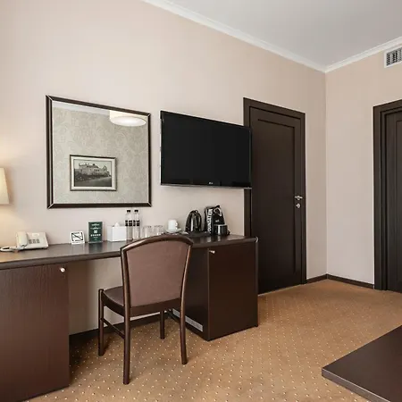 Hotel Alexandrovskiy 4*