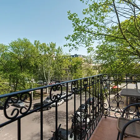 Hotel Alexandrovskiy 4*