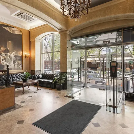 Hotel Alexandrovskiy 4*