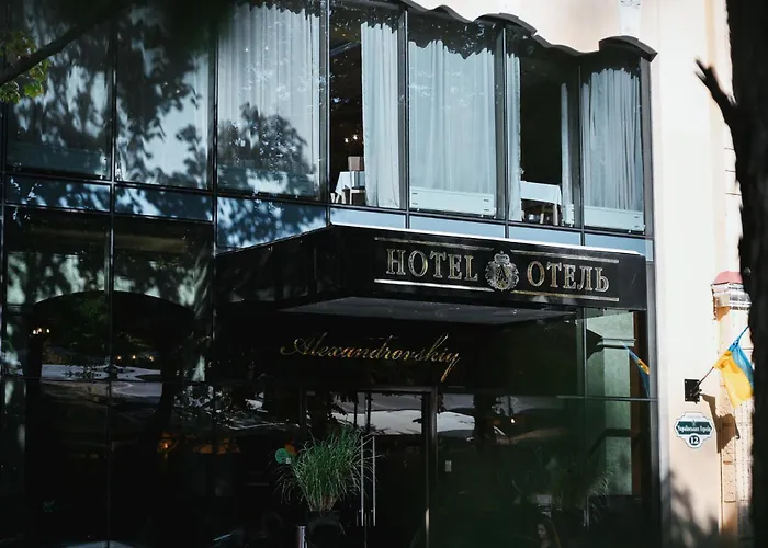 Alexandrovskiy 4*