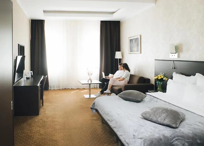 Alexandrovskiy Hotel