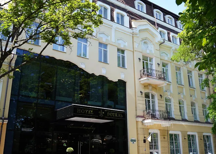 Hotel Alexandrovskiy 4*