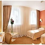 Alexandrovskiy 4*