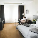 Alexandrovskiy Hotel