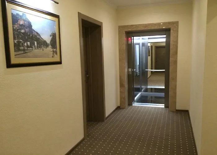 Hotel Alexandrovskiy 4*