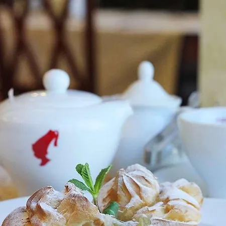 Alexandrovskiy Hotel