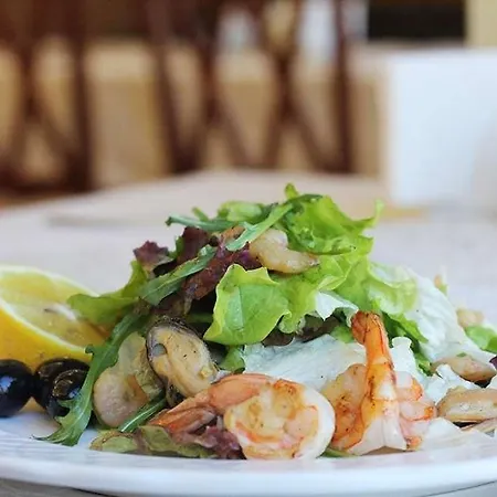 Alexandrovskiy Hotel