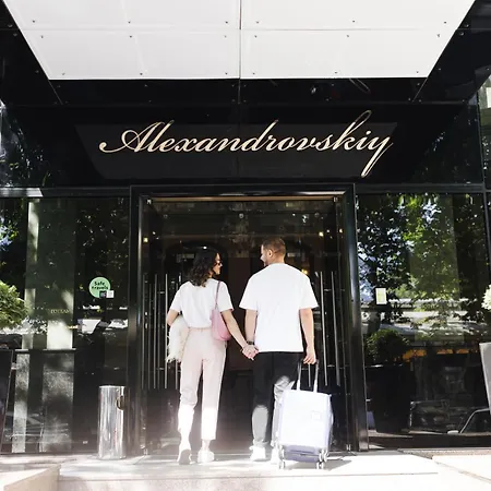 Alexandrovskiy Hotel 4*