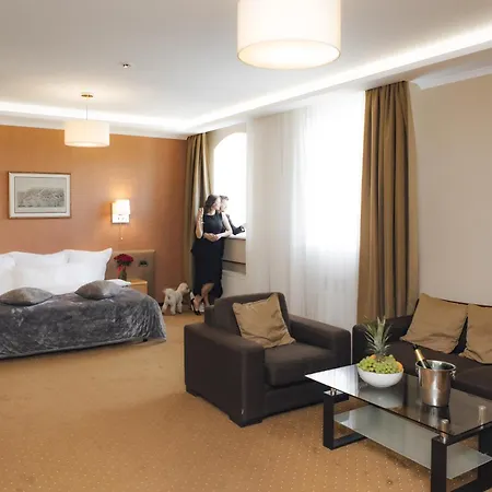 Hotell Alexandrovskiy 4*